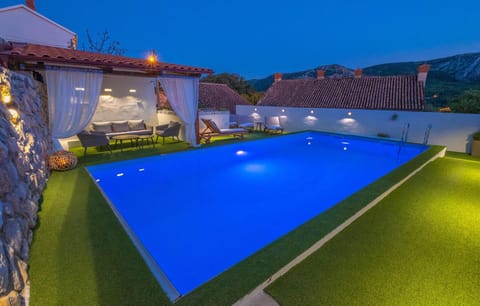 pool