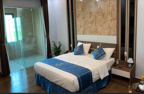 Superior Double Room | In-room safe, desk, free WiFi, bed sheets