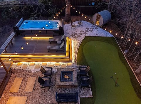 Backyard loaded with amenities for the bestest trip ever!