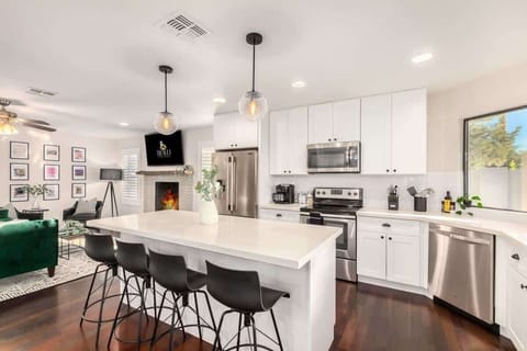 Island seating for 4