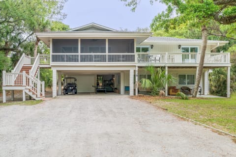 "The Big Kahuna" upgraded just for you at 738 Marlin Drive