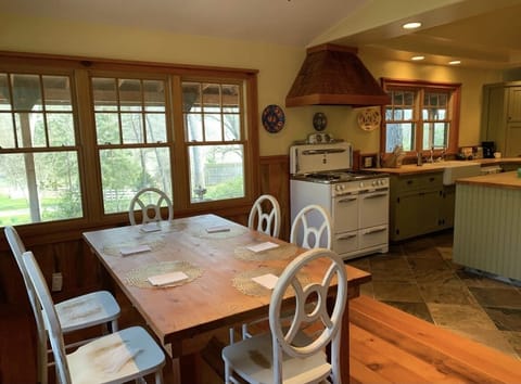 Cottage dining area and kitchen