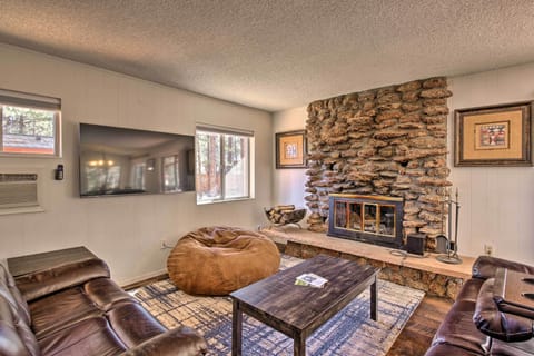 Pinetop Vacation Rental | 4BR | 4BA | 1,500 Sq Ft | Stairs Required to Enter