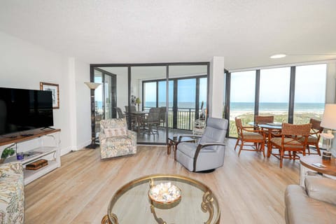 St. Augustine Beach Rentals Living Room