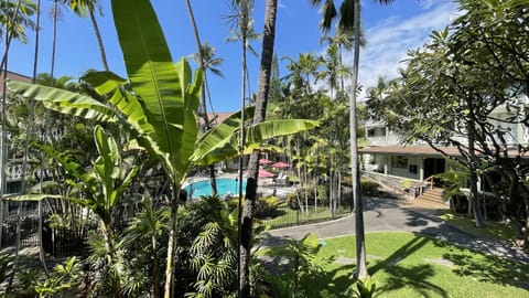 Kona Islander Inn