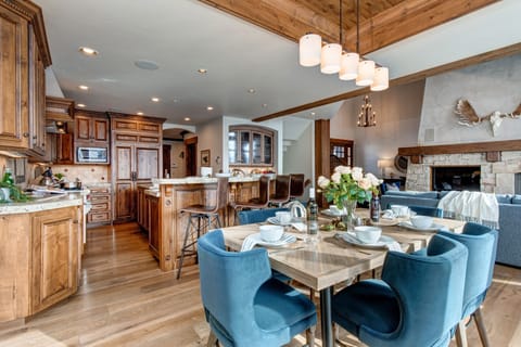 Dining Area with seating for six