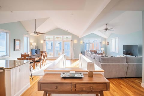 Top Floor Open Concept Living Area