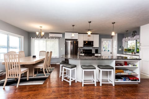 Great Room & Kitchen