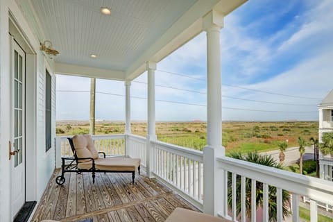 The front porch view of this home is a beautiful view of the lagoon! 