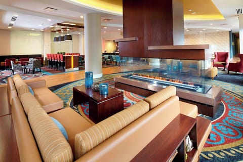 Lobby lounge
