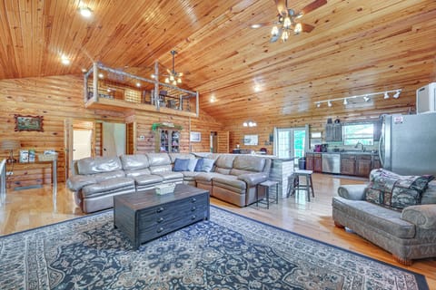Burnside Vacation Rental | 5BR | 2.5BA | Stairs Required | 2,800 Sq Ft