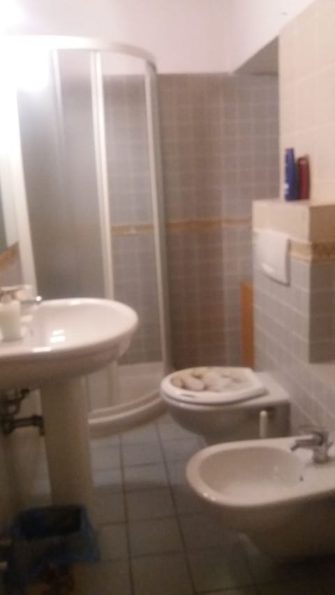 Single Room | In-room safe, desk, free WiFi, bed sheets