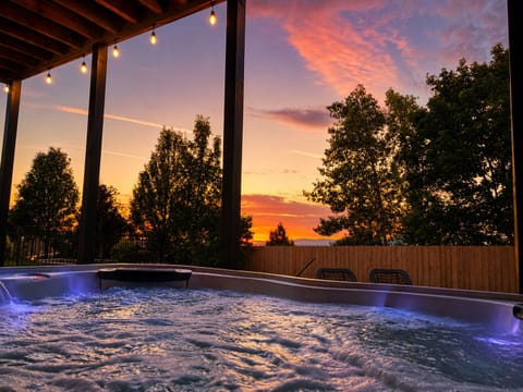 Wrap-up the day with a soak in your private hot tub, available year-round.