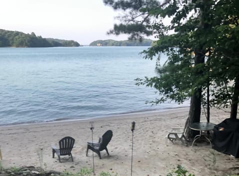 The lake house with white sand beach has arrived!