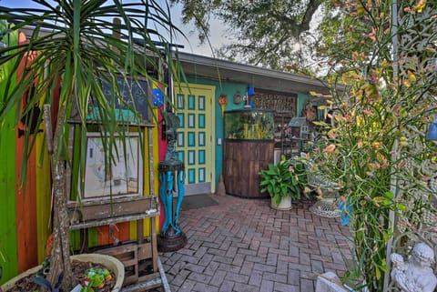 Exterior | Central Location