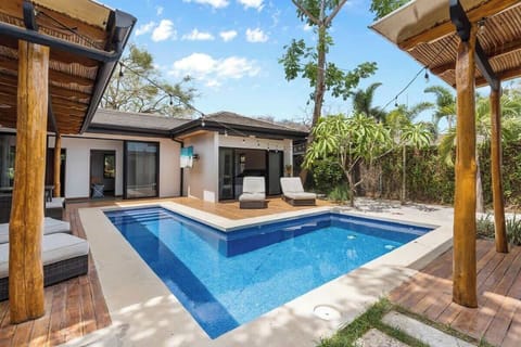   Private pool and tropical backyard near Tamarindo