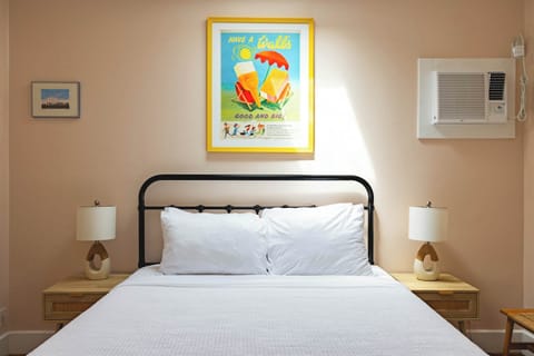 Queen Bedroom