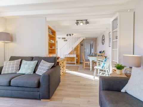 Open plan living space | Bon Accorde, Goodwick