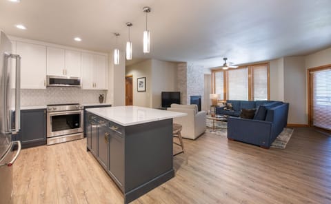 Condo, 3 Bedrooms | 3 bedrooms, iron/ironing board, WiFi (free)