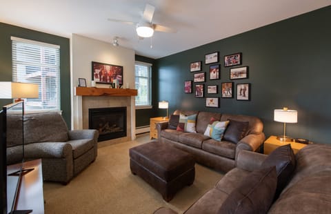 Living Room, Room, Indoors, Couch, Furniture
