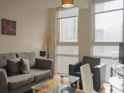 Furniture, Property, Couch, Table, Window, Window Blind, Lighting, Interior Design, Architecture, Flooring