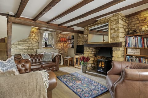 Lavender Cottage Sitting Room - StayCotswold