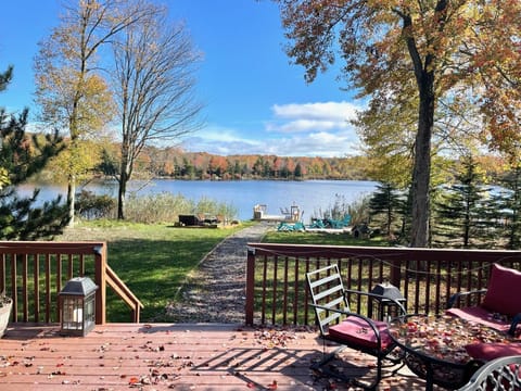 The serene lake front house with a spectacular view of the lake 