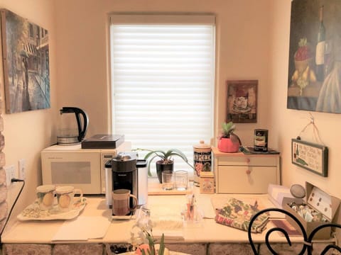 Entire Guest Suite Private Cozy Los Gatos,Saratoga,Microwave ,coffee island