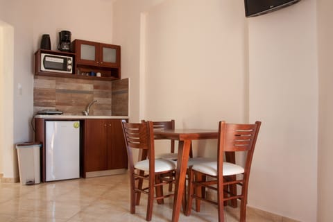 Panoramic Apartment | Private kitchen | Mini-fridge, electric kettle