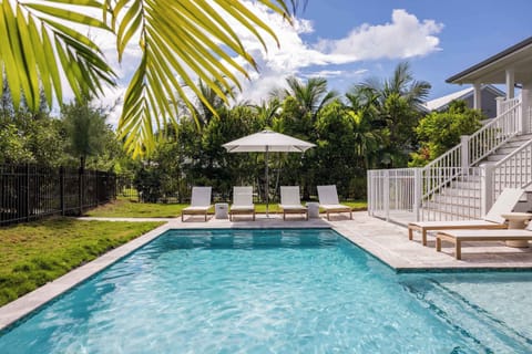 Private Heated Pool with Tanning Ledge
