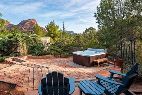 Unwind and relax in your own personal hot tub, complete with soothing jets to ease tired muscles after a day of hiking—all while soaking in breathtaking views.