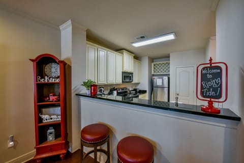 Kitchen Bar
