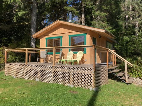 welcome to Quatsino Oceanfront Guest Cabin
