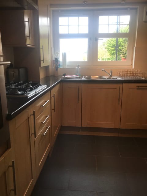 Panoramic Apartment, Private Bathroom, Garden View | Shared kitchen