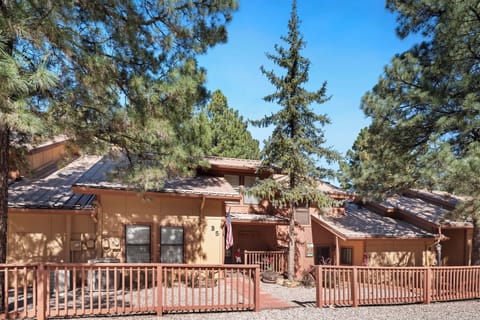 Condo Entrance/Parking B5