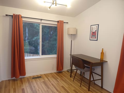 Need to get some work done while on vacation? Check out the MCM desk.