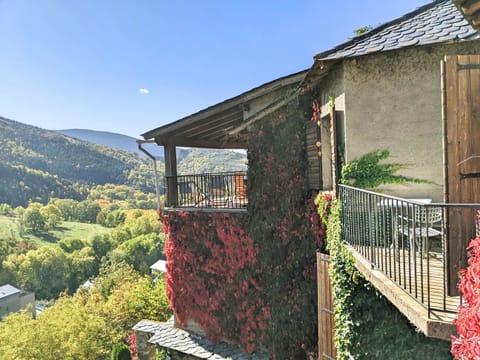 Panoramic view over the village and the valley