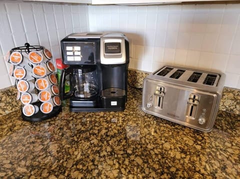 Start your mornings right with convenient K-Cups and a sleek toaster. Enjoy a fresh brew and perfectly toasted bread in no time—breakfast made easy! ☕✨