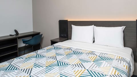 Standard Room, 1 Double Bed, Non Smoking | WiFi (free), bed sheets