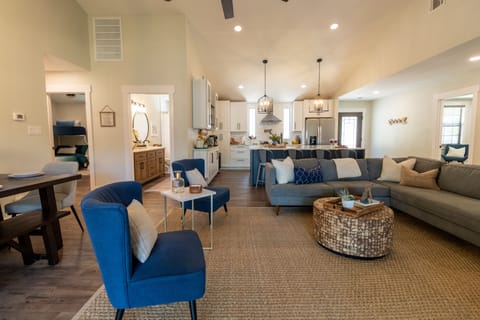 Open concept living/dining