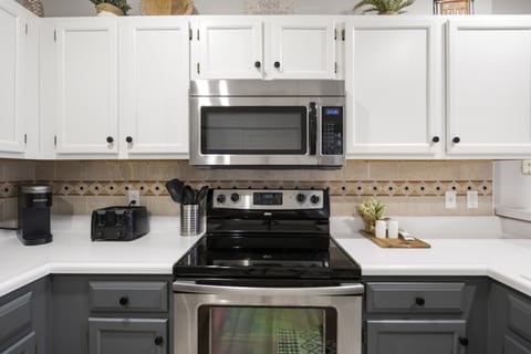 Plenty of counter space.  Keurig or coffee pot for your coffee needs.