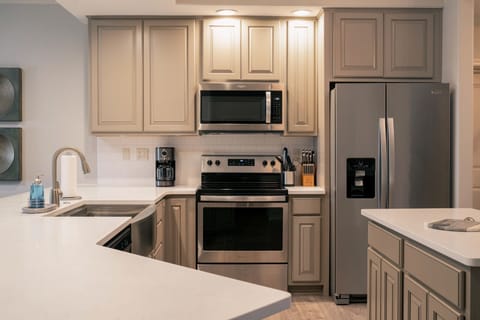 Full Kitchen with Major Appliances