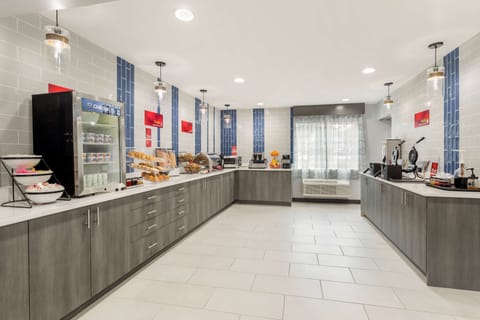 Free daily on-the-go breakfast