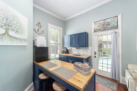 Kitchen with Refrigerator, 2 burners, coffee maker, microwave, air fryer