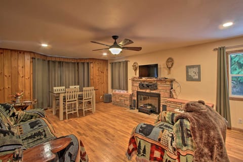 Randle Vacation Rental | 3BR | 1BA | Stairs Required | 2,600 Sq Ft