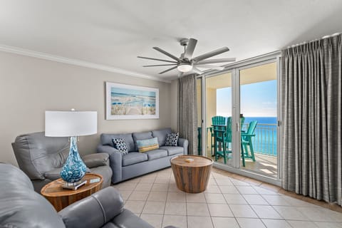 Gulf Front Living Area with Sleeper Sofa