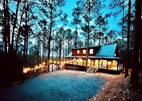 You have arrived! Private Cul de Sac Location!