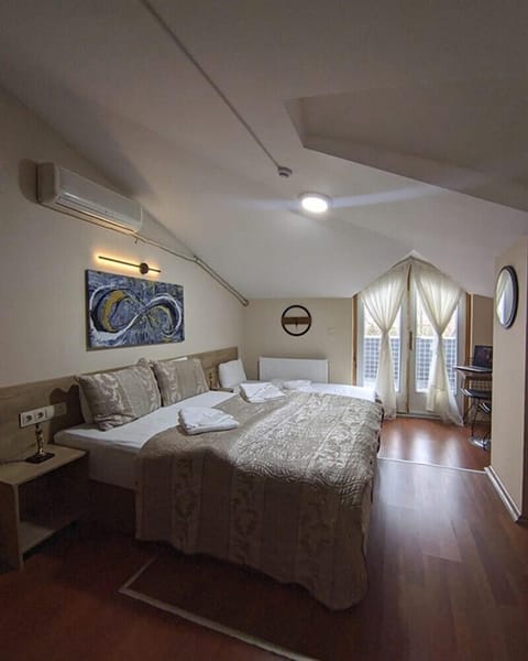 Superior Triple Room, Non Smoking, Sea View | Premium bedding, memory foam beds, minibar (some free items), desk