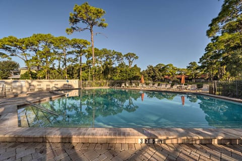 Sarasota Vacation Rental | 2BR | 2BA | 1,353 Sq Ft | Step-Free Access