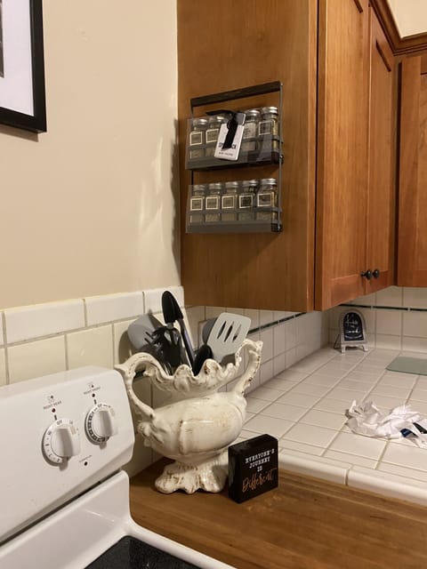 Gourmet Kitchen made for dancing!